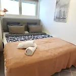 Relax By The Sea 4 Min To Beach Free Parking